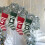 Strickender Weihnachtsstrumpf mit-rote Pfote 7