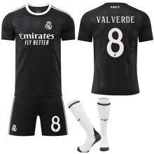 (24)25-26 Tenue d'entraînement noire Real Madrid enfant/adulte avec chaussettes n 8 VALVERDE 24