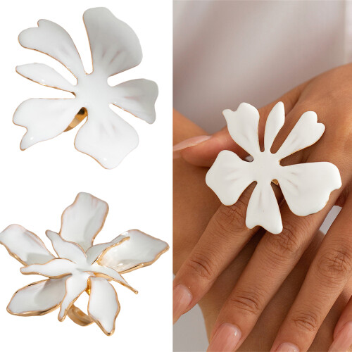 Eye Catching White Flower Ring with Big-03 white ring 0781k2 2