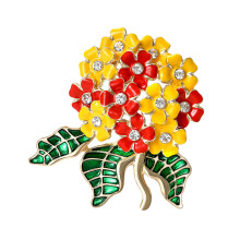 Broche élégante en forme de fleur d'hortensia en-rouge jaune