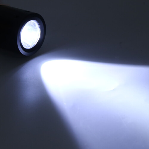 Lampe de plongée 18650 noire IPX6 20-50m LED 2