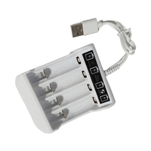 AAA/AA Akkuladegerät Anzeigeleuchte USB Netzladeadapter 2
