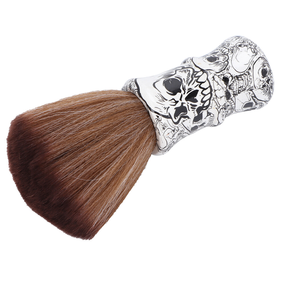 Effortless Shaving Experience with Soft Nylon Brush and Wooden Grip
