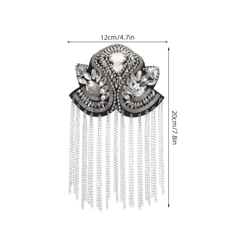 Un Paio Spalline In Argento Con Nappe E Spilla Decorativa 2