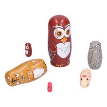 6 pezzi di Matrioske russe in stile cartoon, 250 g, legno
