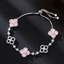 (Silver pink flower bracelet) A fashionable and versatile four-leaf zirconia bracelet for daily commuting