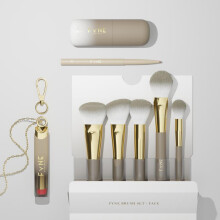 (03) FYNE Exclusive Makeup bundles