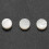12 repères latéraux de frettes en nacre blanche, incrustations de 6 mm. 4