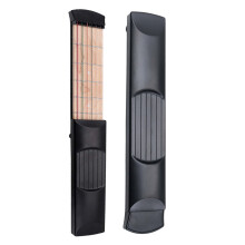 Bunter Taschen-Gitarrenakkordtrainer, 6 Saiten, 6 Bünde, tragbar, Schwarz/Beige