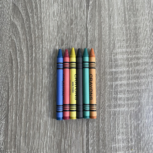 CRAYONS Set mit 24 Packungen Buntstiften in 6 Farben 2