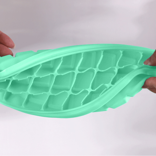 Stackable Silicone Ice Cube Trays, Reusable & Flexible Molds For Hassle-Free Ice Making, Suitable For Various Culinary Uses 2
