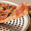 Assadeira de pizza perfurada, multifuncional, em aço inoxidável, 35,5 cm (14 polegadas), prateada, antiaderente, com alças extras para facilitar o 4