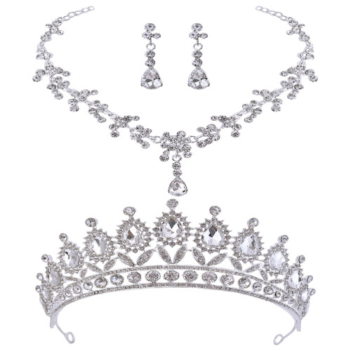 2 Set Pendenti Con Sposa E Collana A