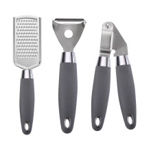 Schälset mit drehbaren Klingen, ergonomischer Griff für Komfort und Kontrolle, vielseitig einsetzbar für Obst und Gemüse, zeitsparend in der