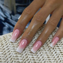Ombre Pink Press On Kyns Keskipitk Neliminen Xcreando Medium Coffin Nails Akryyli Press Ons Liima kynsille Pitk pituus tekokynsi naisille Luonnol