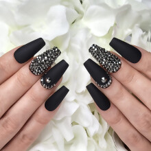 Hypnaughty 24 Unidades Unhas Postiças Decoradas com Strass em Preto e Gunmetal