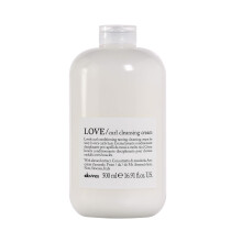 Davines LOVE Curl Reinigungscreme All-in-One Shampoo und Spόlung Macht welliges und lockiges Haar weich und spendet Feuchtigkeit (500 ml)
