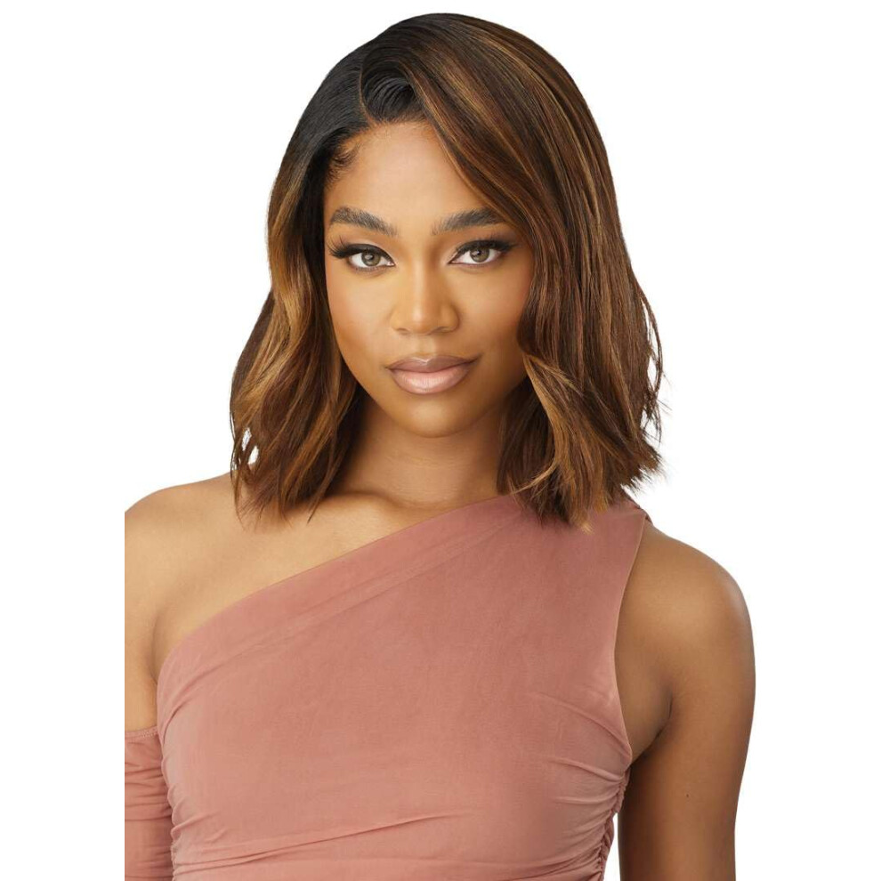 Outre Unisex Lace Front Wig - Melted Hairline - Adelina (Drff4/Hazelnut Honey)