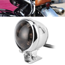 Universelles 12V Motorrad-LED-Rücklicht mit Rauchglas und Befestigungsschraube