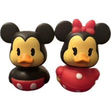 Basta giocare alle paperelle di gomma Minnie e Topolino da 2,5 pollici con i giocattoli da bagno per bambini