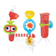 Yookidoo Baby Bath Toy - Spin 'N' Sprinkle Water Lab - Spinning Gear and Googly Eyes for Toddler or Baby Bath Time Sensory Development - Attaches to