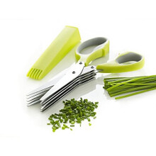 Poing vert en cuisine : 5 lames en acier inoxydable pour hacher, couper, retourner et racler avec précision, poignée ergonomique antidérapante,