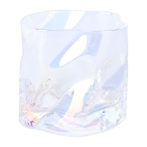 1 oregelbundet dricksglas, whiskyglas