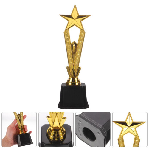 trofee viering wedstrijd winnaar beker kinderen prijs 2