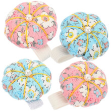 4 Small Pincushions for Holding Needles