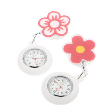 2 lichtgevende zakhorloges met verpleegstersbroche