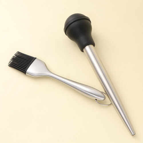 4-piece barbecue accessory set including silicone spice pump 2