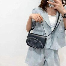 (black) 2025 New Fashion Versatile Tote Bag, Stylish Small Square Handbag, Commuter Shoulder Bag