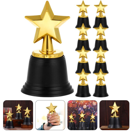 9-delig racespel voor kinderen. Trofee, plastic, stermodel. 2