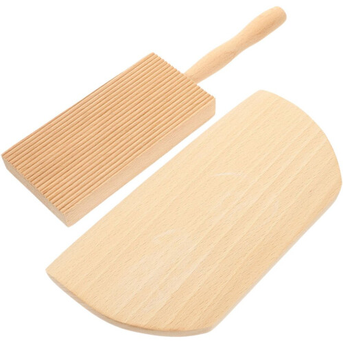 2 gnocchiplanken, houten spatel, gnocchi-maker met deegschraper 2