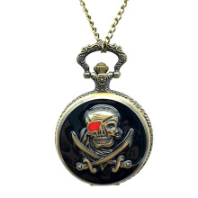 2 Piraten-Totenkopf-Taschenuhren Quarzlegierung Kettenuhren