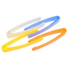 4 plastic pincetten voor het oefenen van de fijne motoriek, sorteren en tellen van speelgoed.
