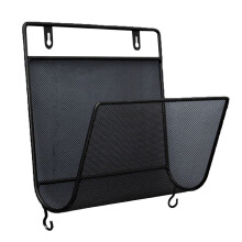 wandplank gemaakt van gebogen gaas met haken, voor