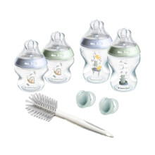 Tommee Tippee Natural Start Newborn Starter Set, 150ml and 260ml Anti-Colic Baby Bottles with Slow Teat Included, Slow & Medium-Flow Breast-Like Teats