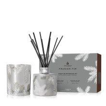 Thymes Frasier Fir Coffret cadeau bougie et diffuseur Dcoration d'intrieur de vacances Notes de sapin de Sibrie, cdre et bois de santal