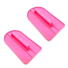 Conjunto de 2 espátulas alisadoras para fondant, ideais para entusiastas da confeitaria. Espátula raspadora para glacê que garante superfícies