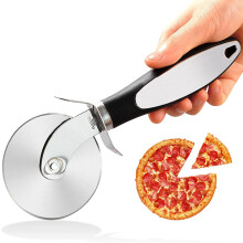 Kraftig pizzaskærer, skarpt rustfrit stålblad med skridsikkert håndtag, nem at rengøre multifunktionel pizzaskærer til krævende brug