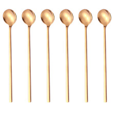 Ensemble de cuillères à long manche élégantes, cuillères fines en acier inoxydable au design moderne, parfaites pour remuer le thé glacé.