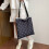 Zeitgenössische Schultertasche mit Blumenmuster,-Schwarze Blumen 7