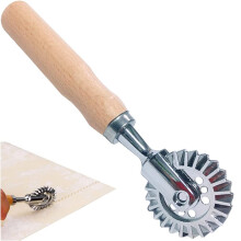 Ravioli-Schneiderad, geriffeltes Teigrädchen mit vielfältigen Einsatzmöglichkeiten, Nudelschneider mit ergonomischem Design und hochwertigen