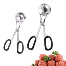 Utensílio de cozinha essencial: Forma para almôndegas. O design antiaderente garante uma experiência culinária sem esforço para almôndegas,