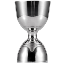 Barware Essential: Maatbeker met spiegelgepolijste afwerking, nauwkeurig gegraveerde rechte rand voor consistente cocktailbereiding, robuust