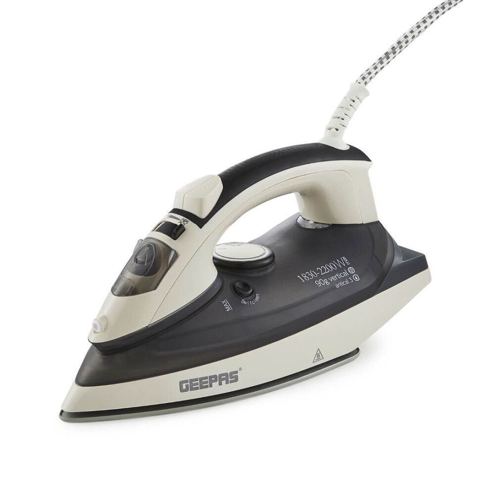 Geepas Steam Iron | Clothes Dry & Steam Press | 45S Fast Heat-Up, Vertical Steaming | Ceramic Soleplate & Adjustable Temperature