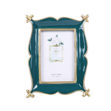 Vintage Picture Frame, 4x6 Antique Photo Frame, Old Style Nostalgic Retro Green Desktop Display and Wall Mount Home Decor
