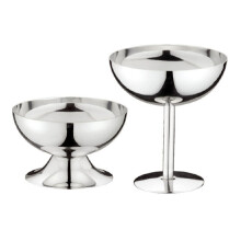 Prato para aperitivos, saladas e petiscos, em aço inoxidável, ideal para uso doméstico e festas.