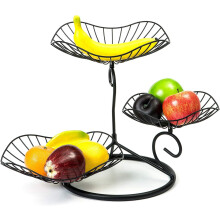 Suporte de arame para frutas e legumes, com design elegante e ventilado, ideal para armazenamento na cozinha.